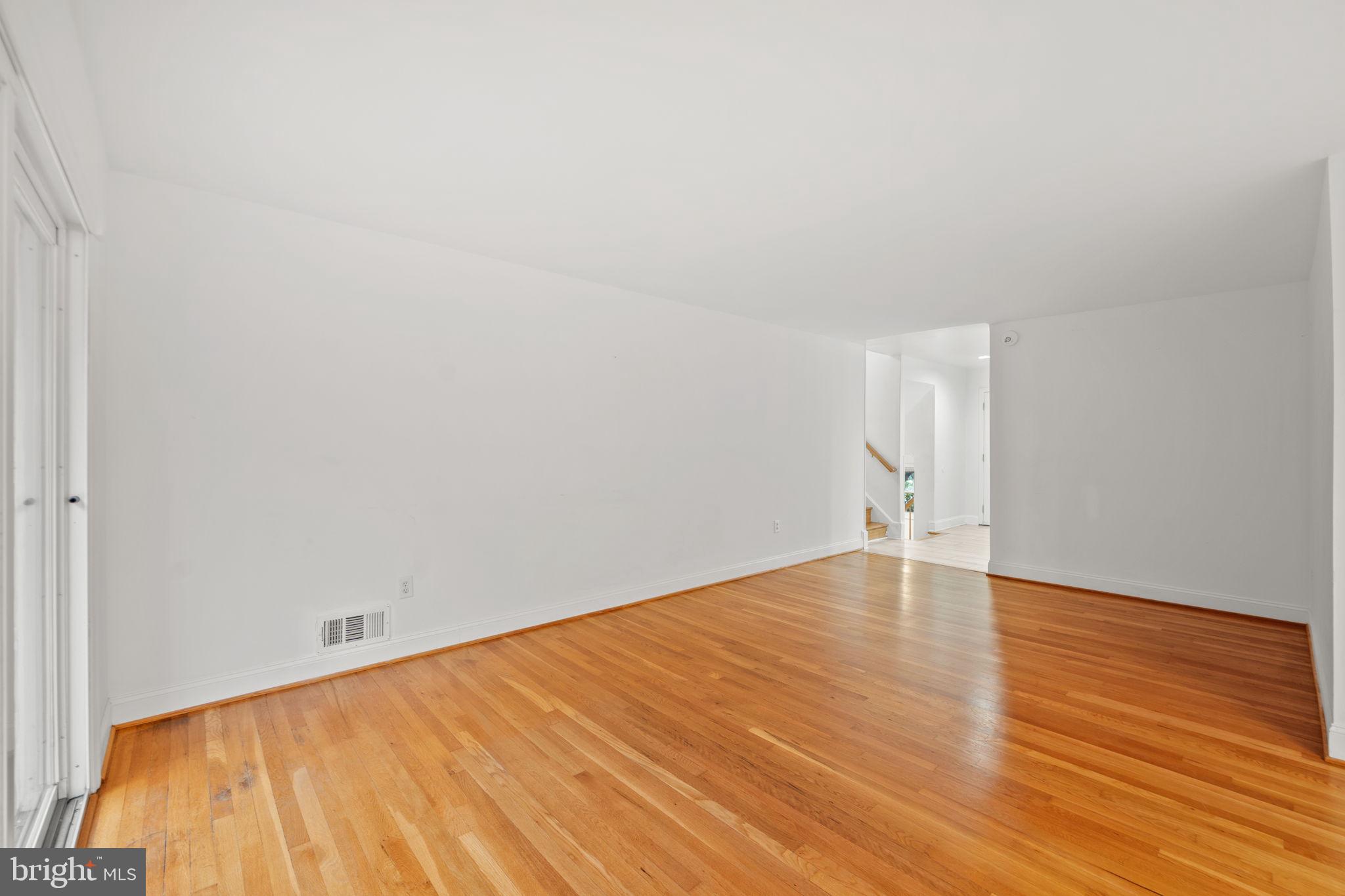 HUNGERFORD - Residential Lease