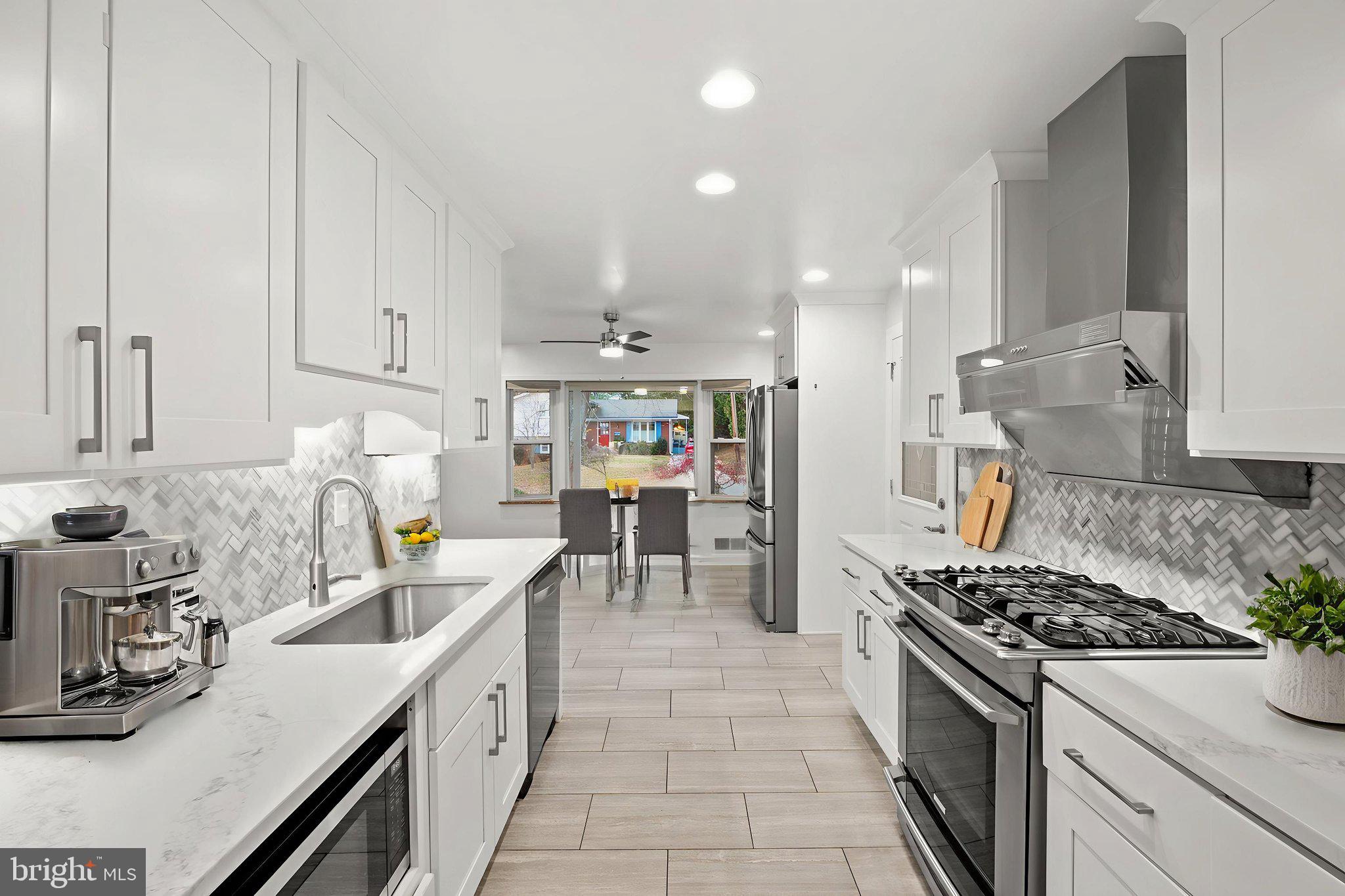 HUNGERFORD - Residential Lease