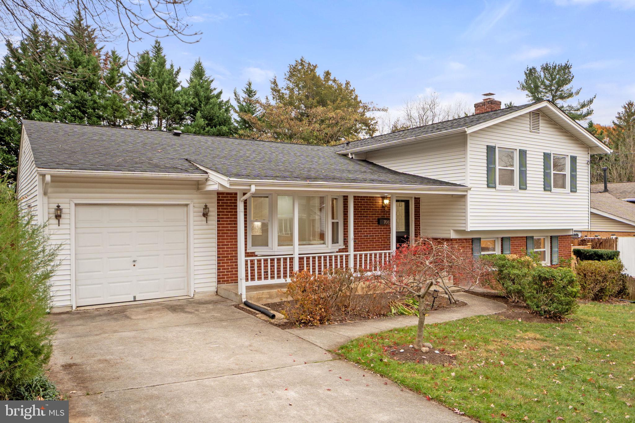 HUNGERFORD - Residential Lease