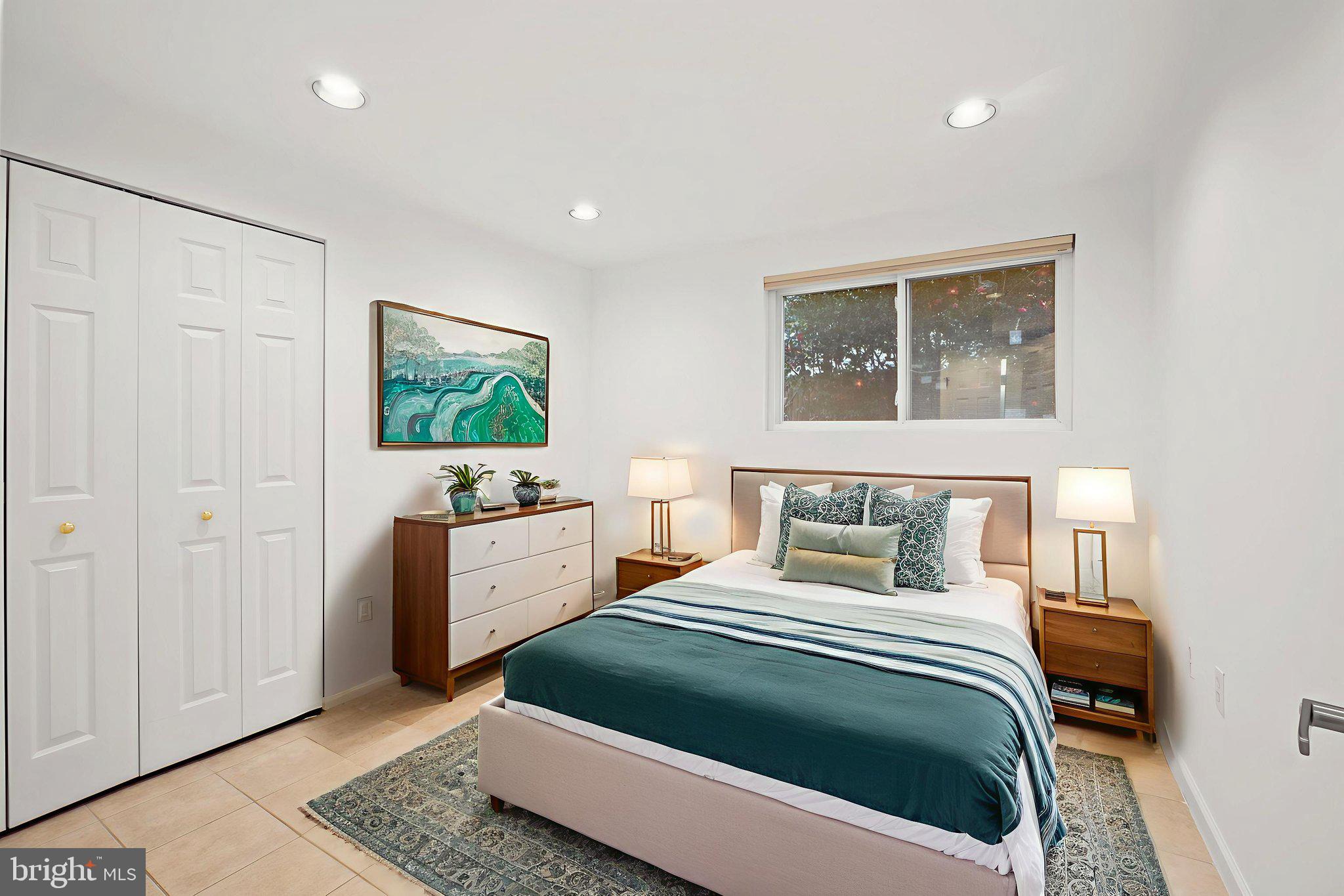 HUNGERFORD - Residential Lease