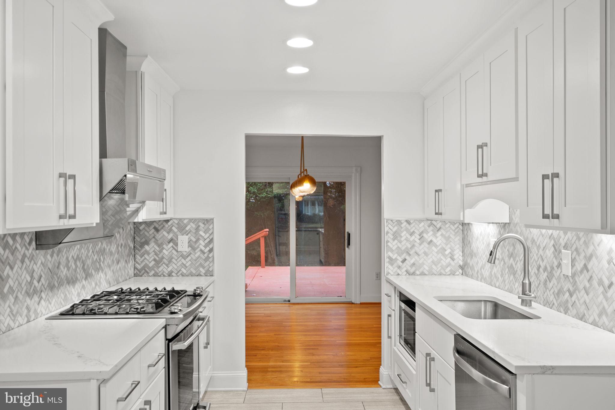 HUNGERFORD - Residential Lease