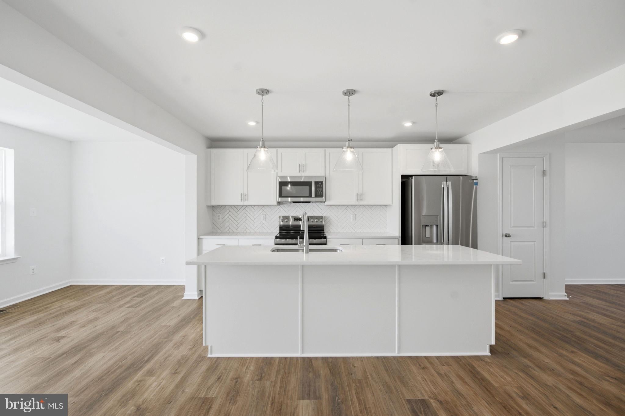 111 BOLINGBROKE WAY