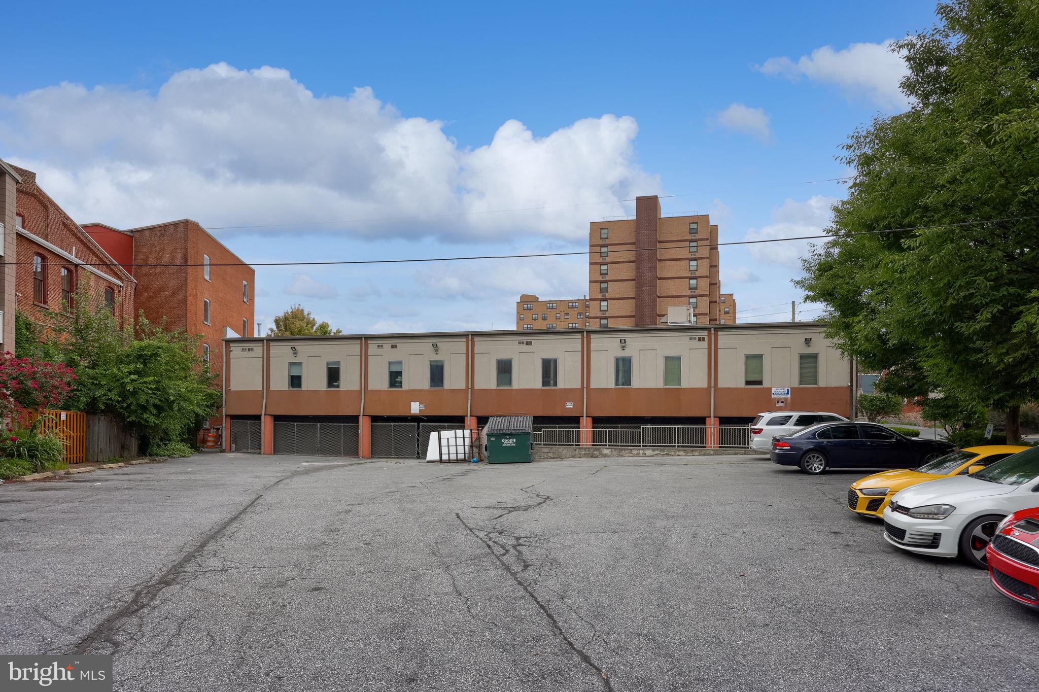 60 W WALNUT STREET