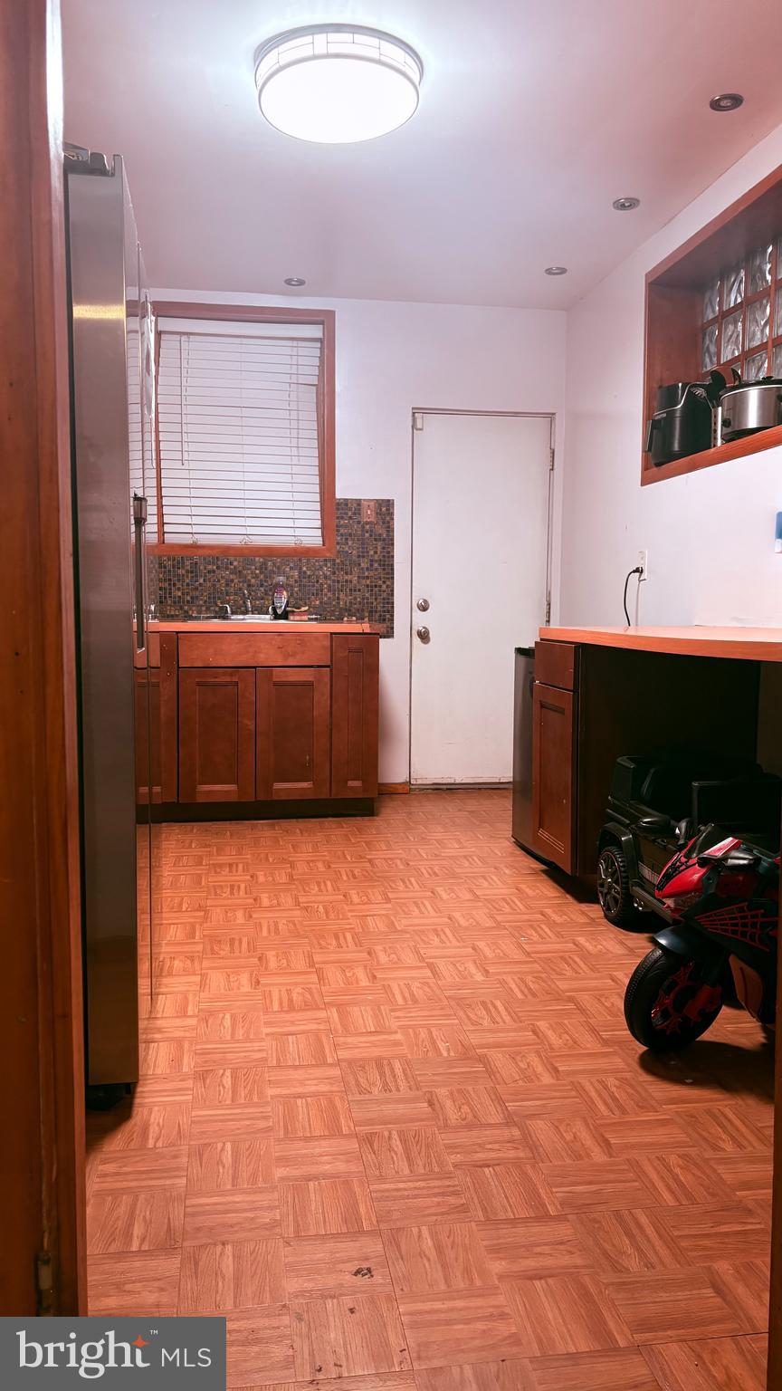 1247 CARL MILLER BOULEVARD