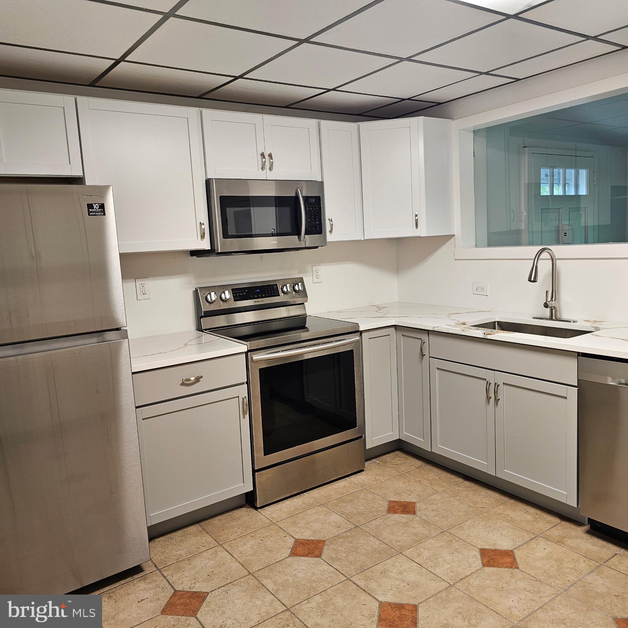 SEVERN - Residential Lease