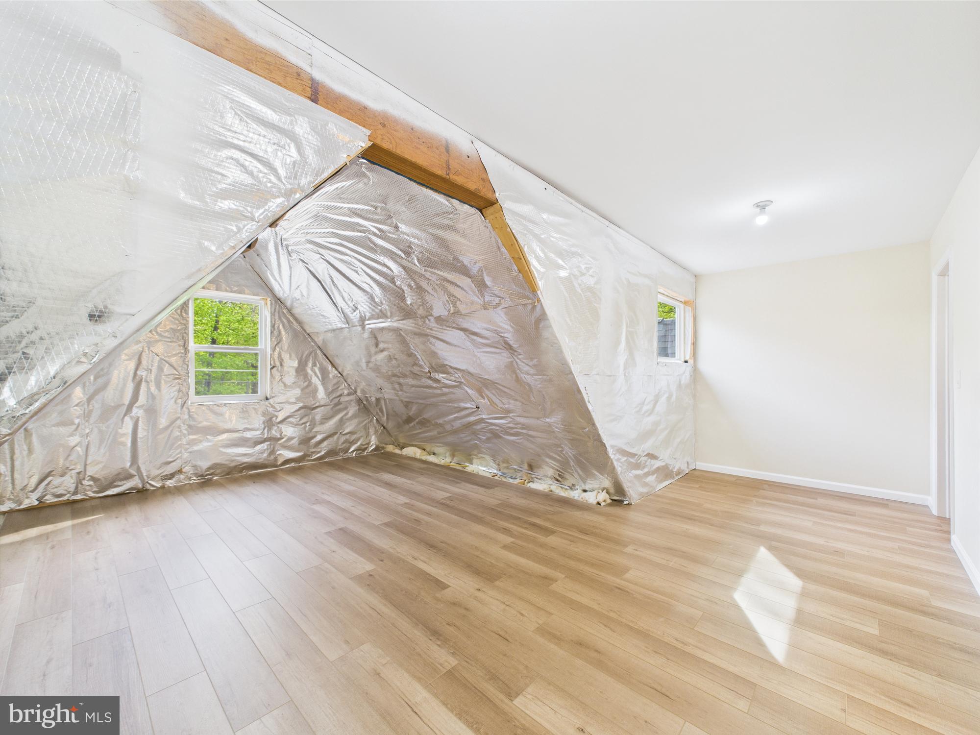 ARROWHEAD LAKE - Residential