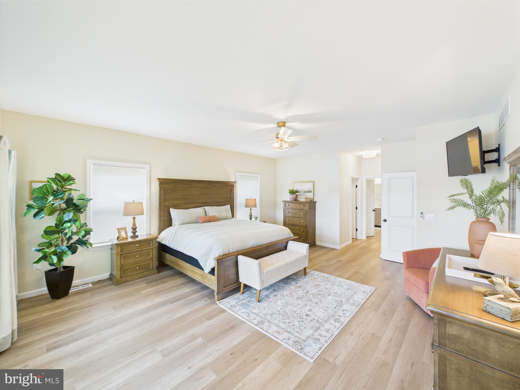 ARROWHEAD LAKE - Residential