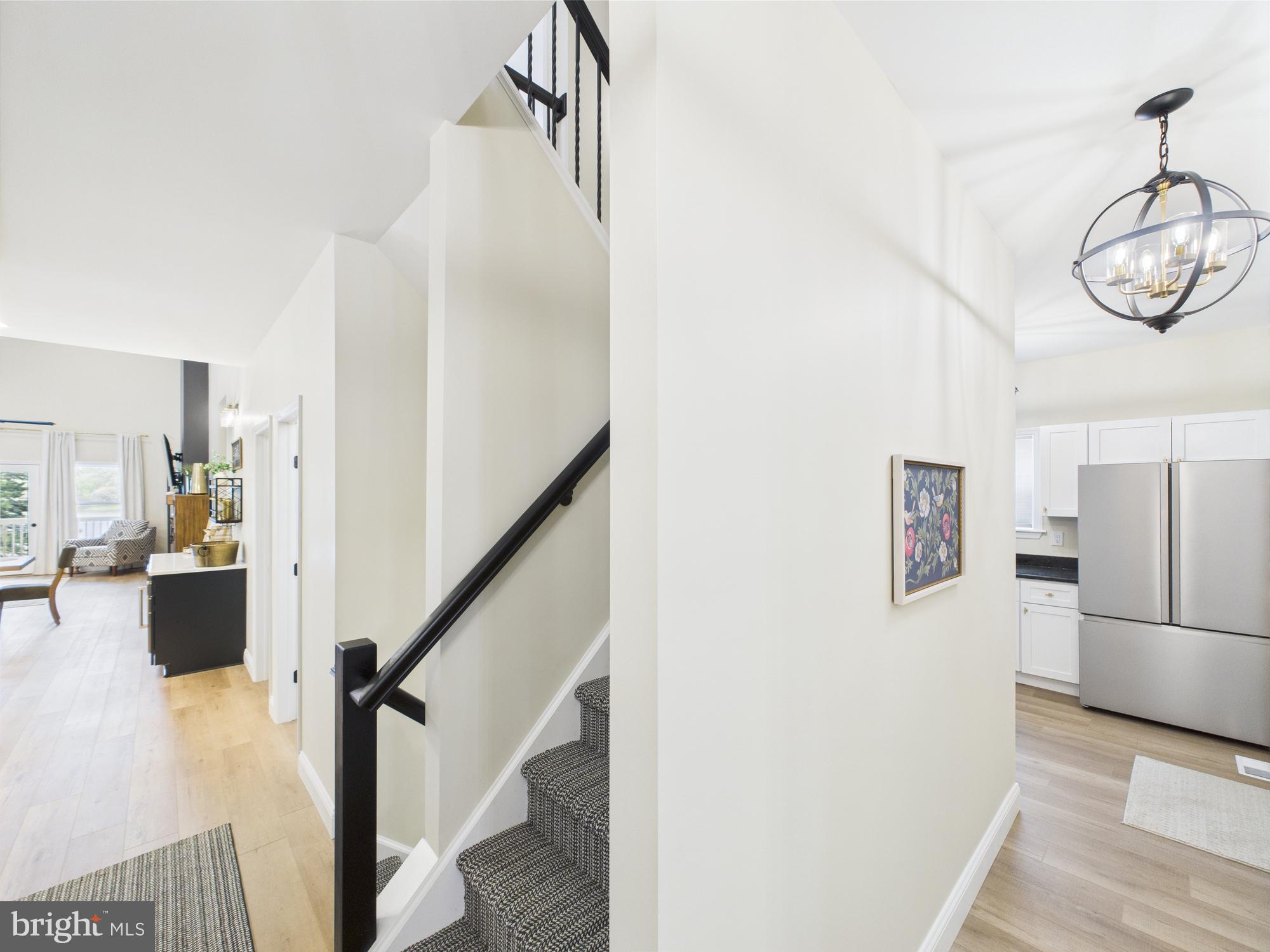 ARROWHEAD LAKE - Residential