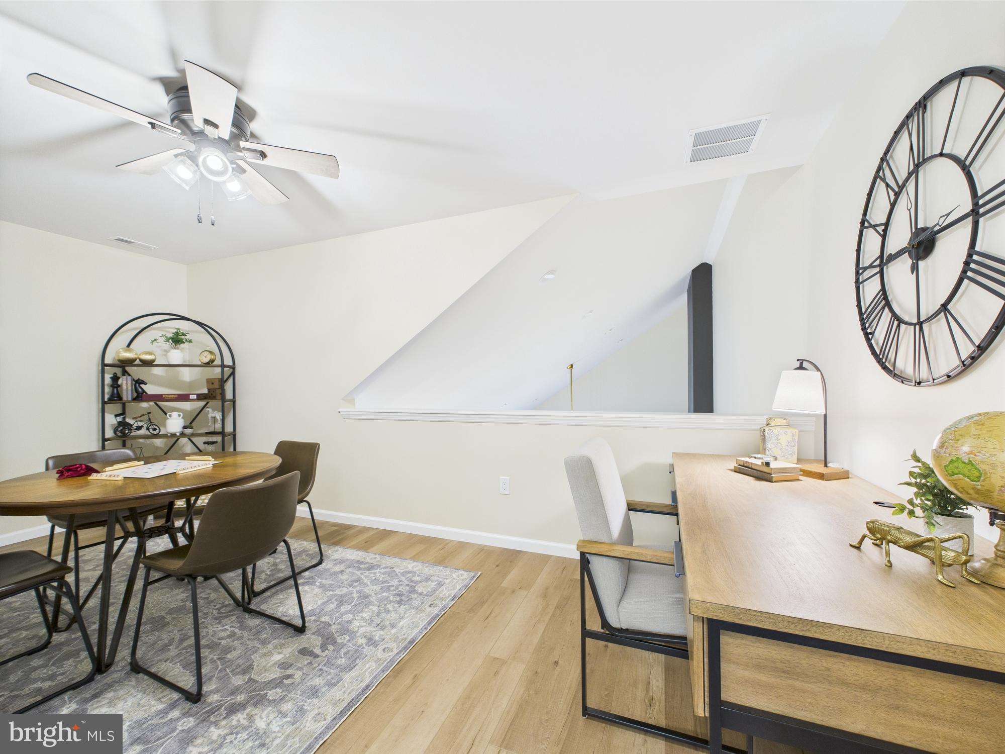 ARROWHEAD LAKE - Residential