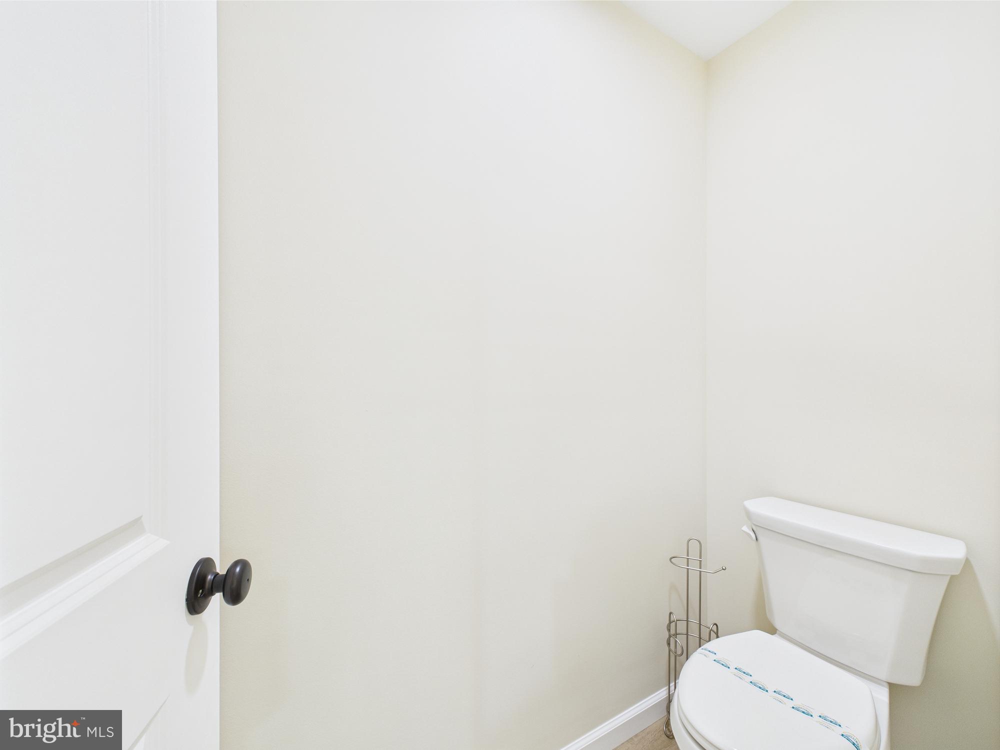 ARROWHEAD LAKE - Residential