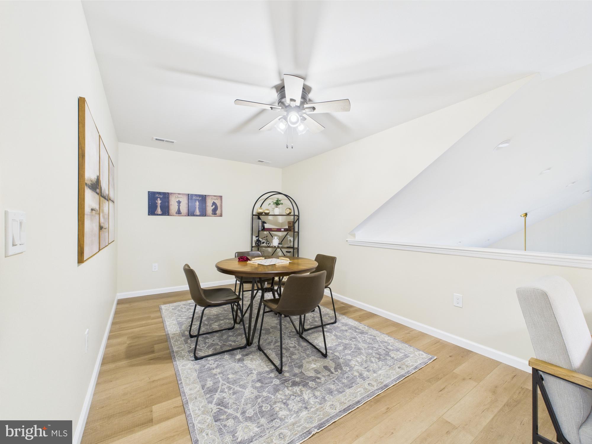 ARROWHEAD LAKE - Residential