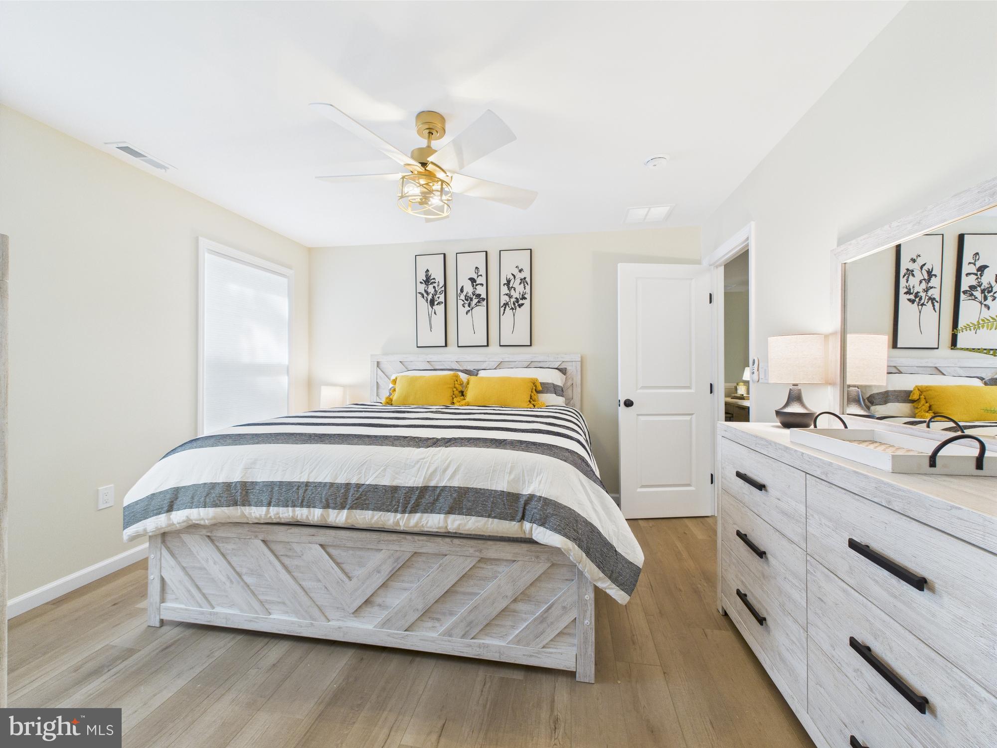 ARROWHEAD LAKE - Residential