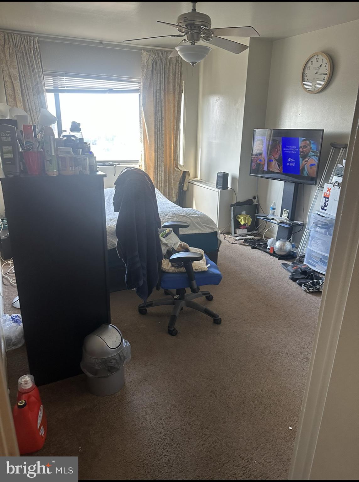 PINEWAY TOWERS - Residential