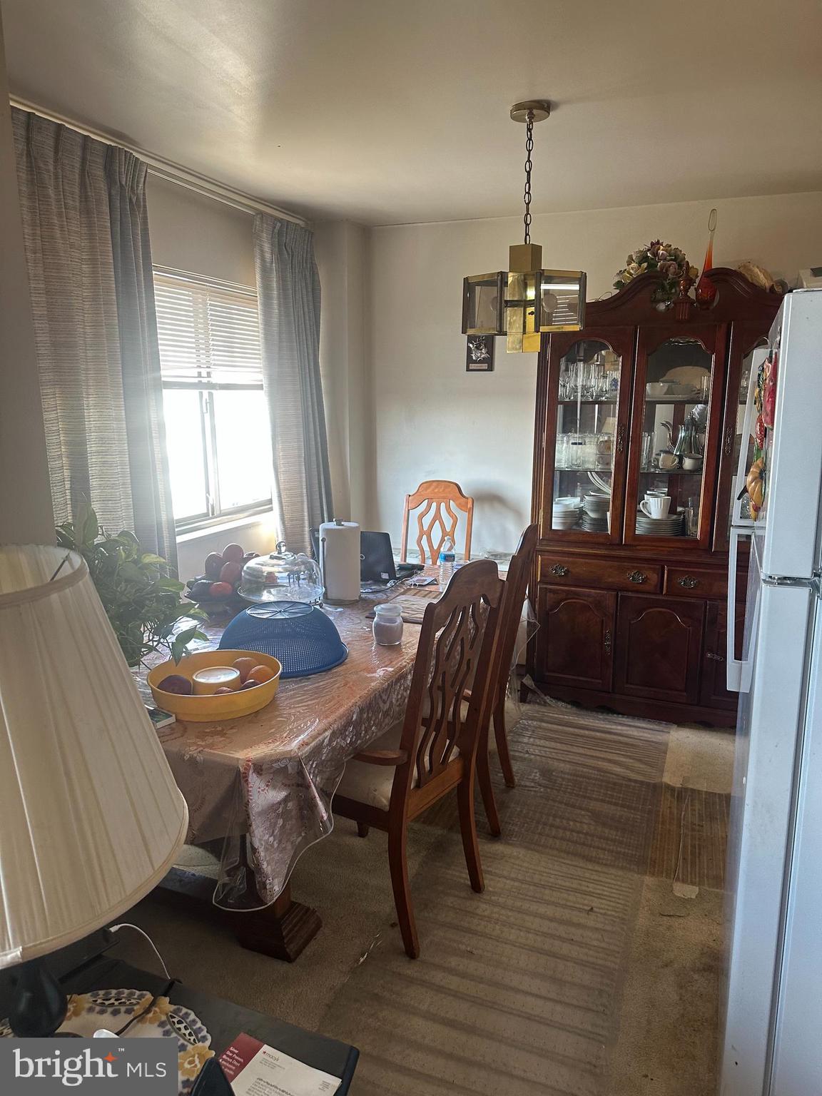 PINEWAY TOWERS - Residential