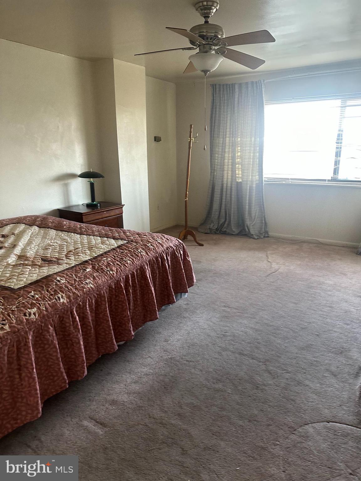 PINEWAY TOWERS - Residential