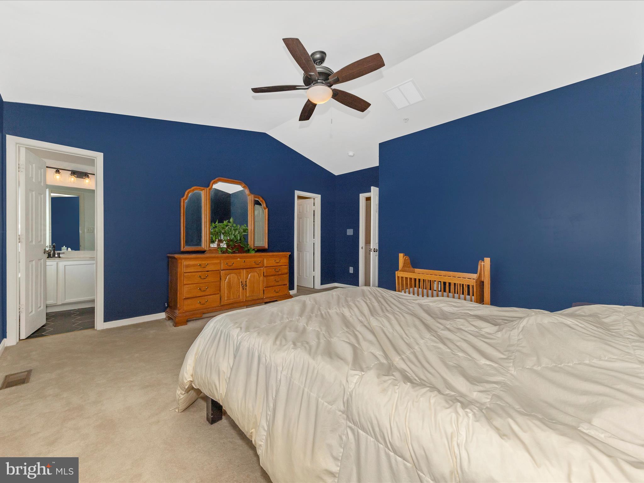 WELLINGTON TRACE - Residential