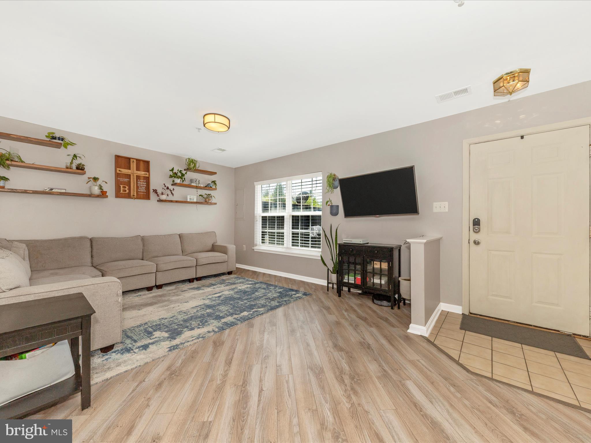 WELLINGTON TRACE - Residential