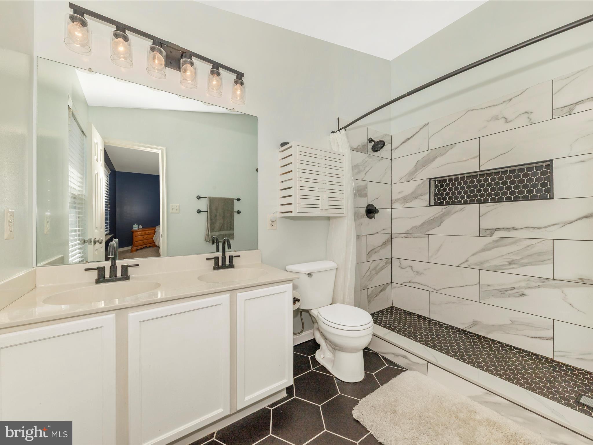 WELLINGTON TRACE - Residential