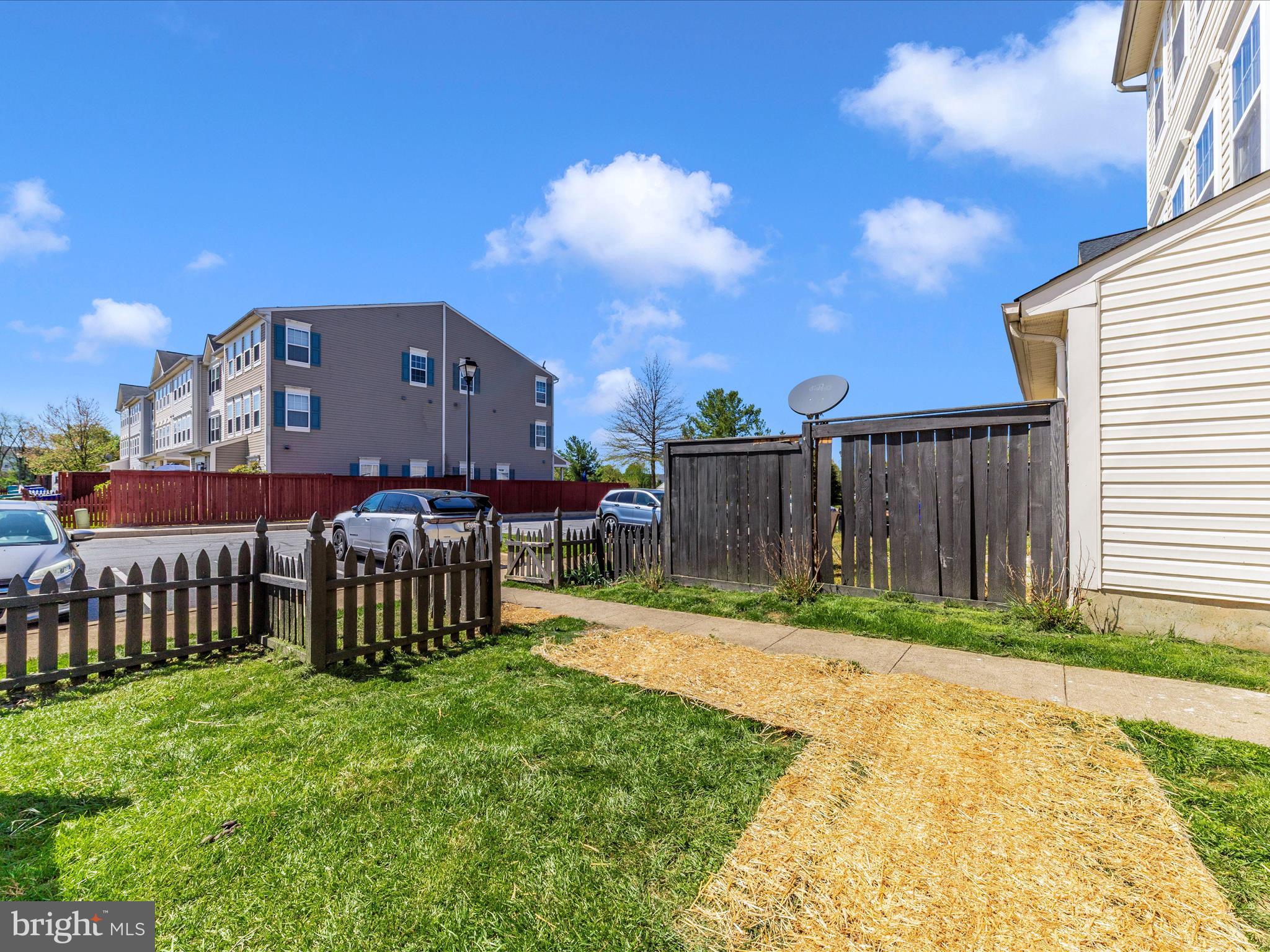 WELLINGTON TRACE - Residential