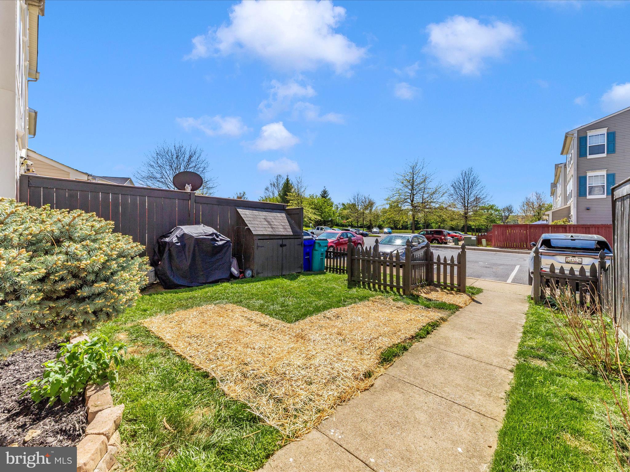 WELLINGTON TRACE - Residential