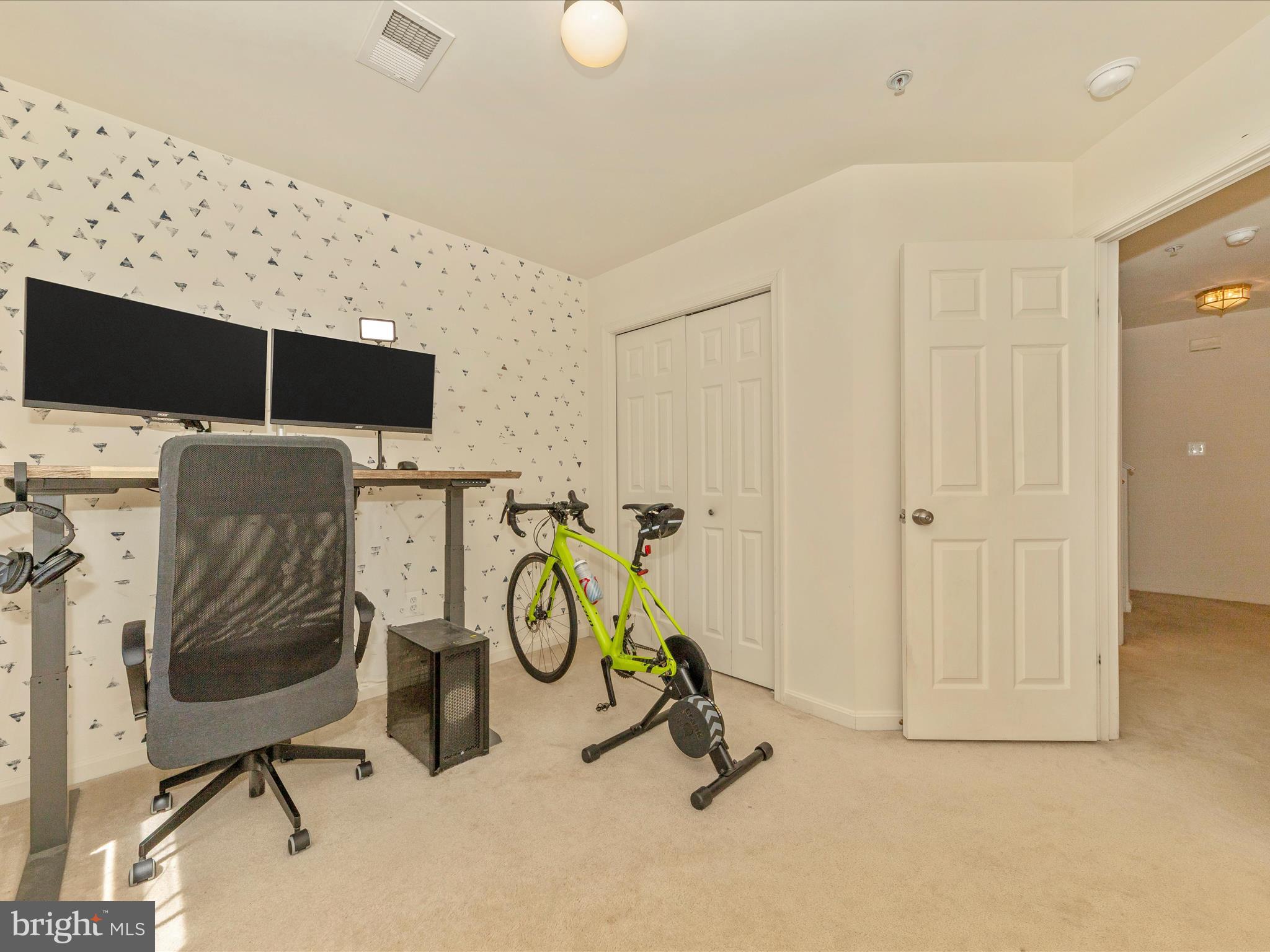 WELLINGTON TRACE - Residential