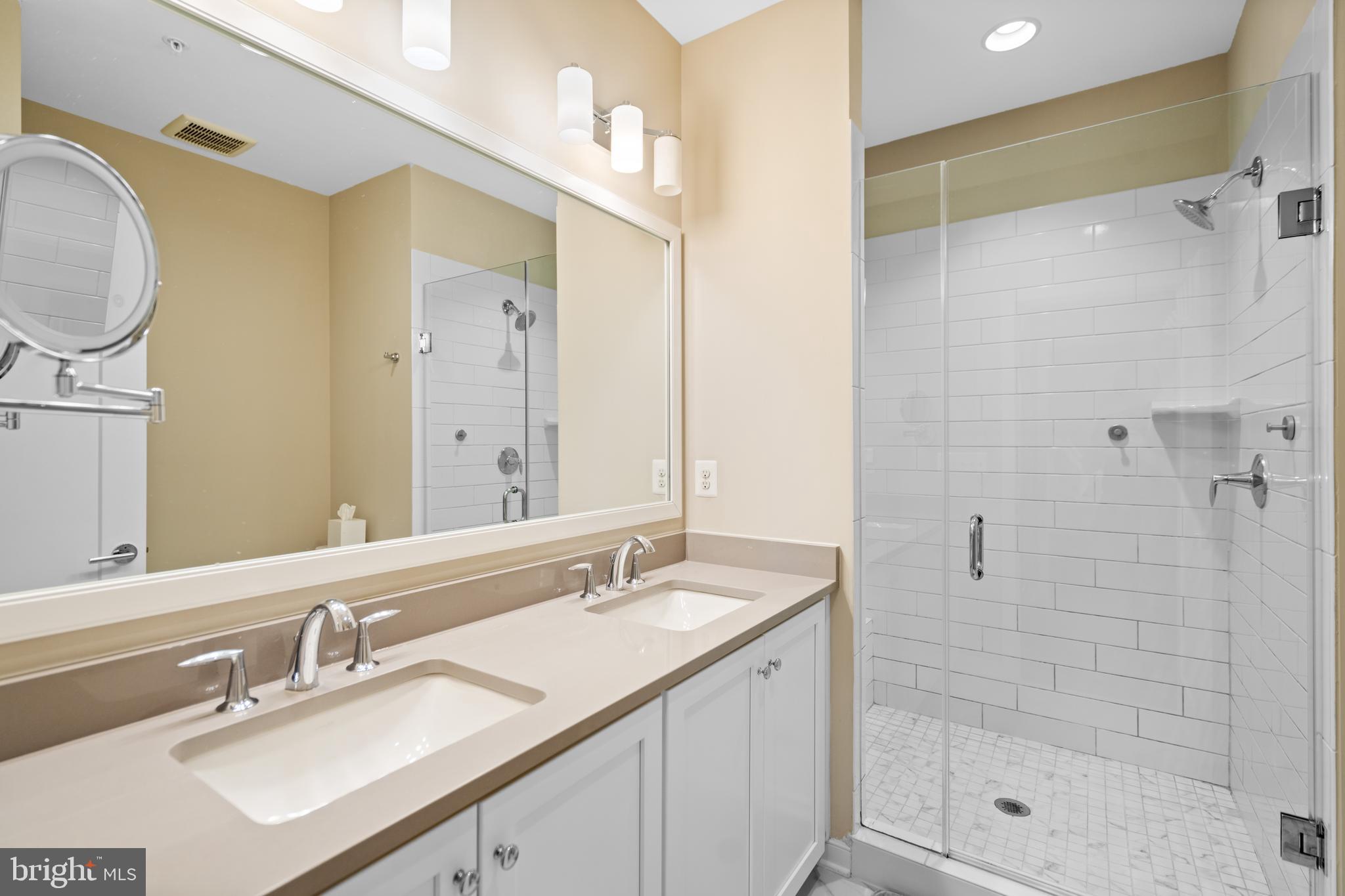 BRAMBLETON TOWN CENTER - Residential