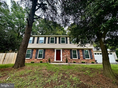 Homes For Rent - 2281 Dosinia Court<br/> RESTON, VA 20191