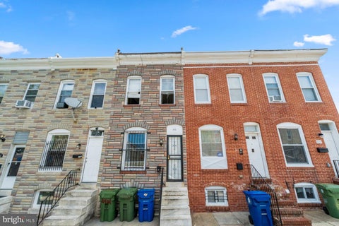 Townhouse For Sale - 511 N Montford Avenue<br/> BALTIMORE, MD 21205
