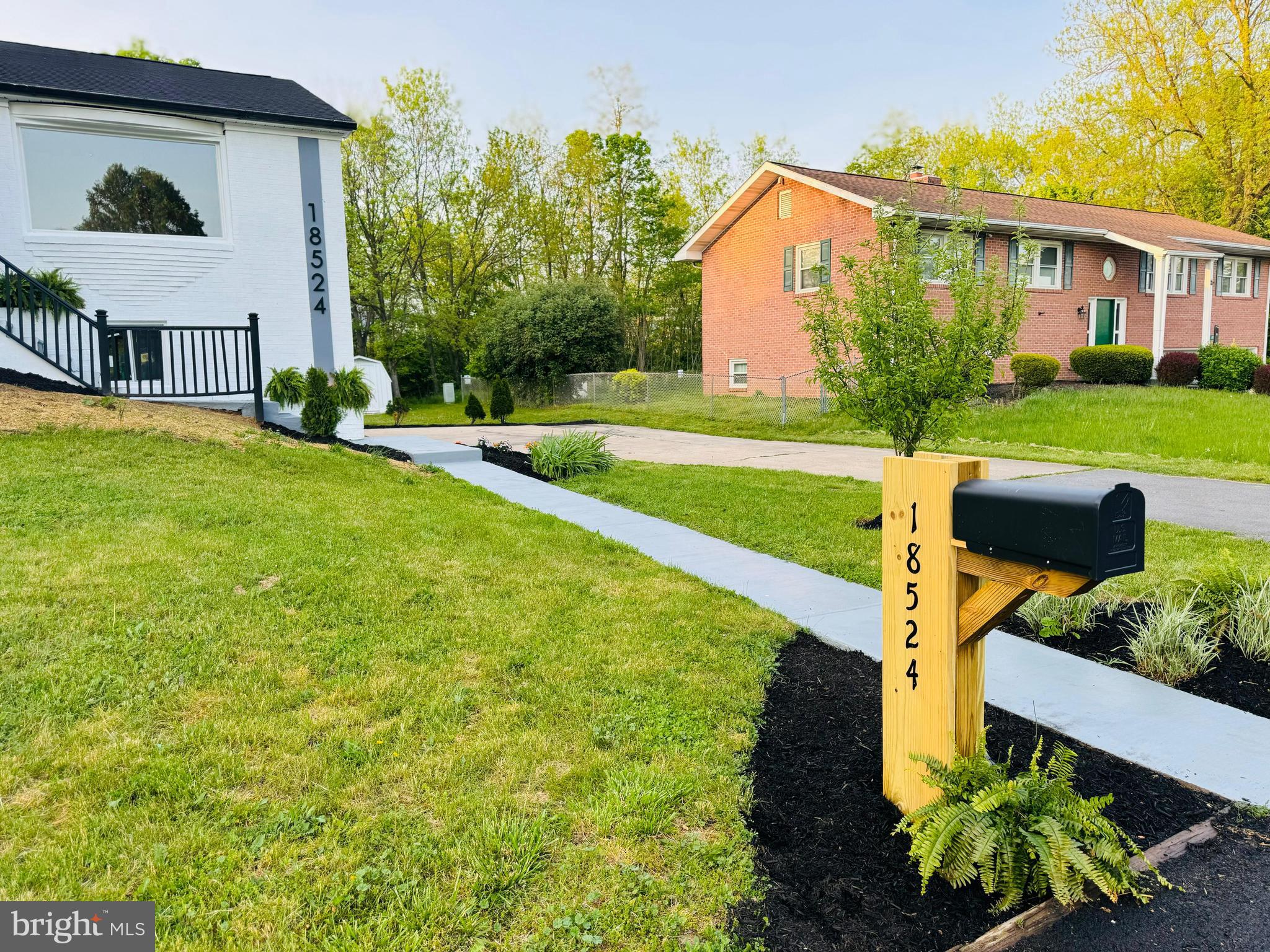 ORCHARD HILLS - Residential