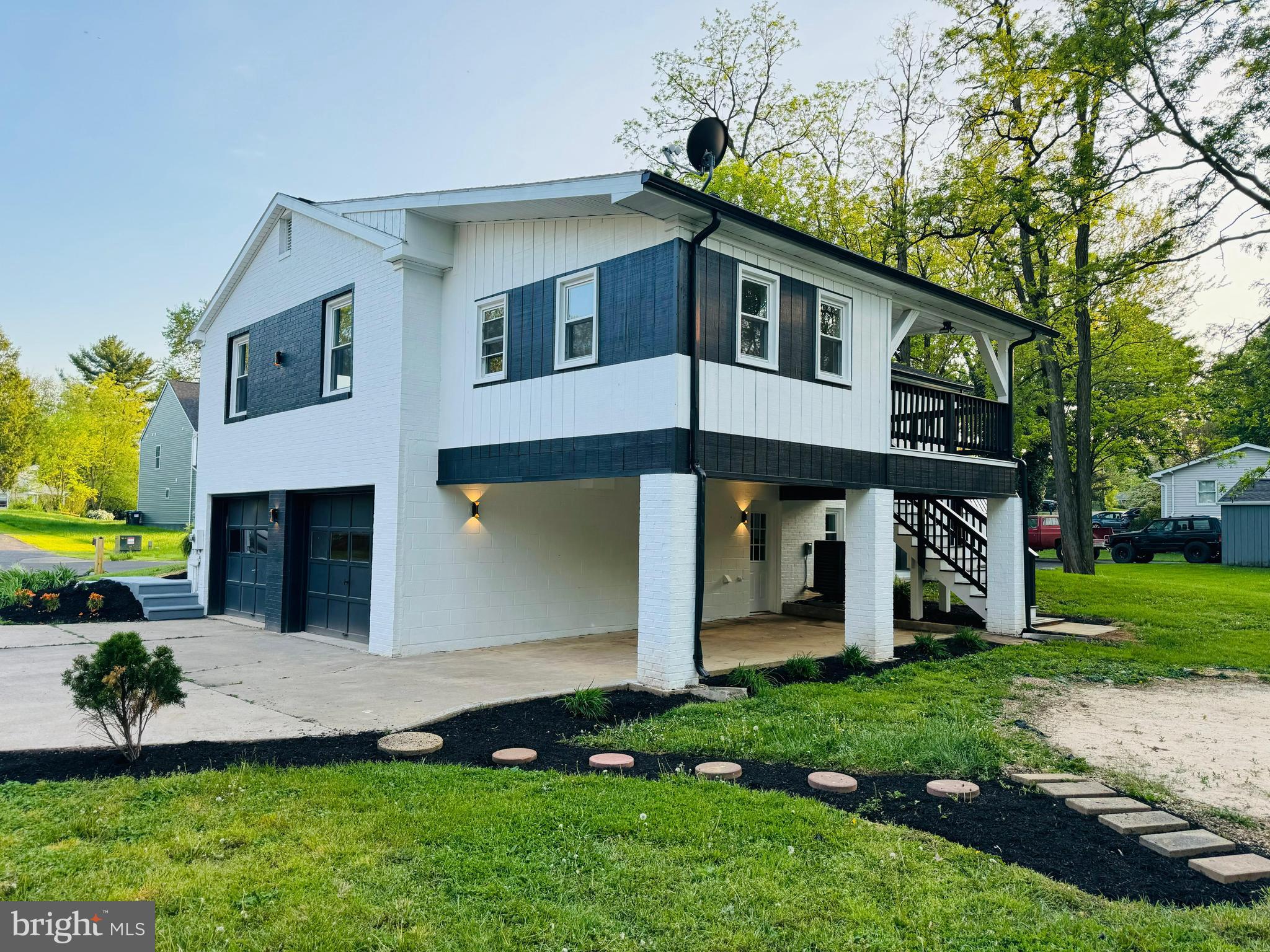 ORCHARD HILLS - Residential