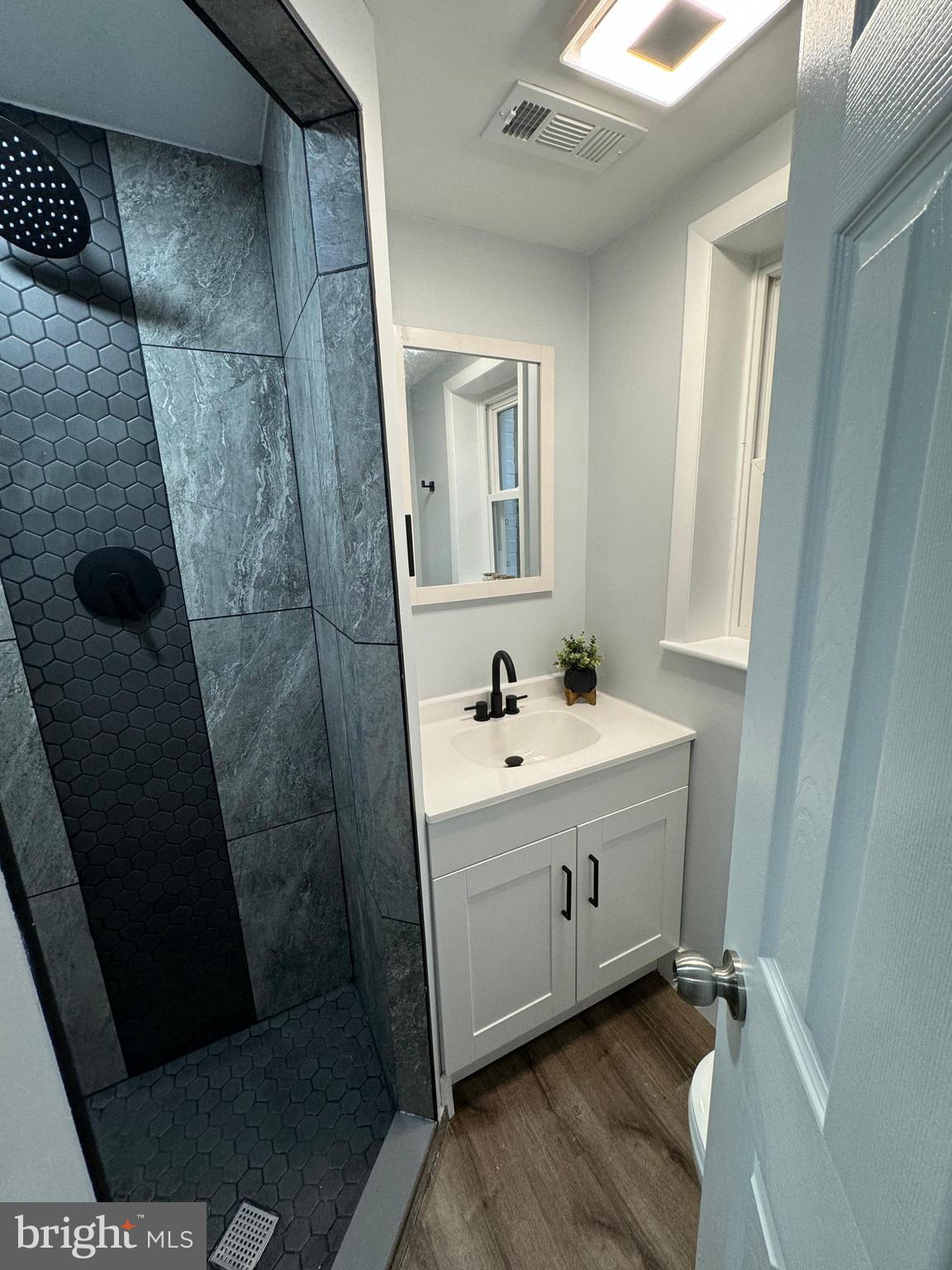 ORCHARD HILLS - Residential