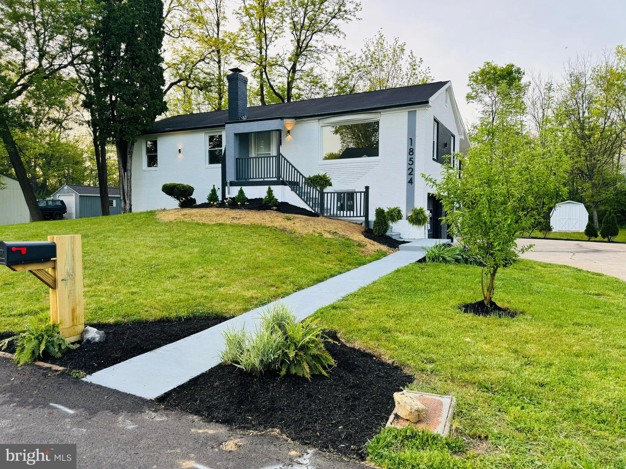 ORCHARD HILLS - Residential