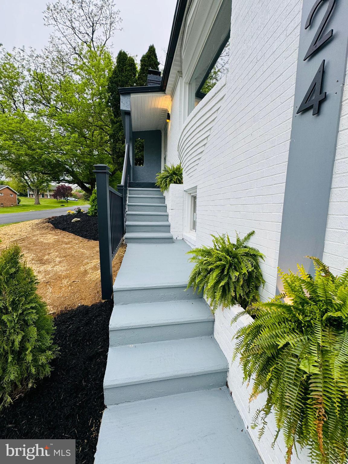 ORCHARD HILLS - Residential