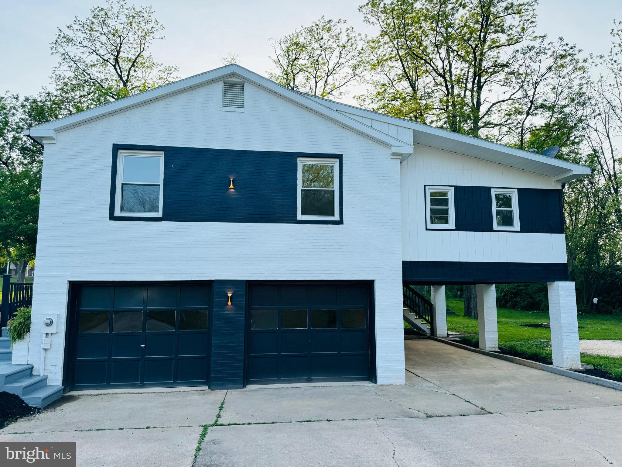 ORCHARD HILLS - Residential