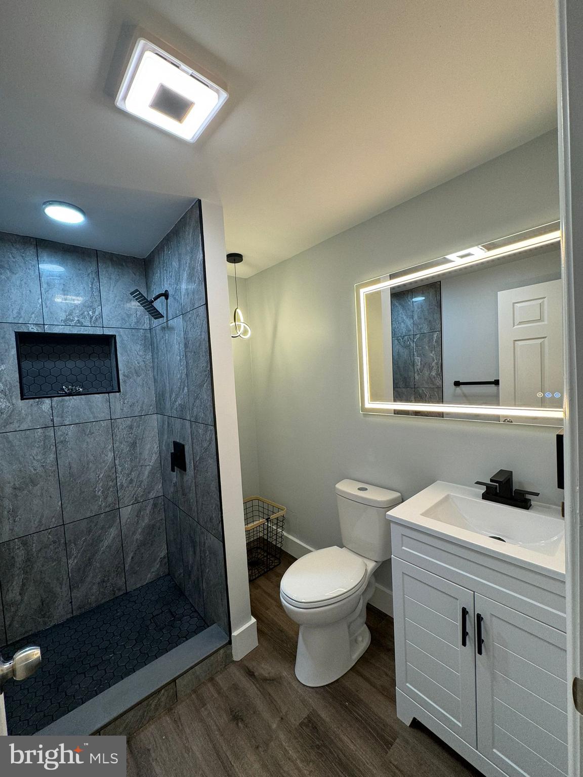 ORCHARD HILLS - Residential