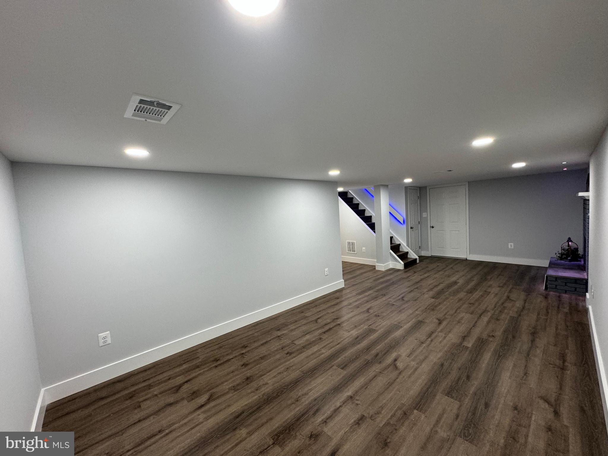 ORCHARD HILLS - Residential