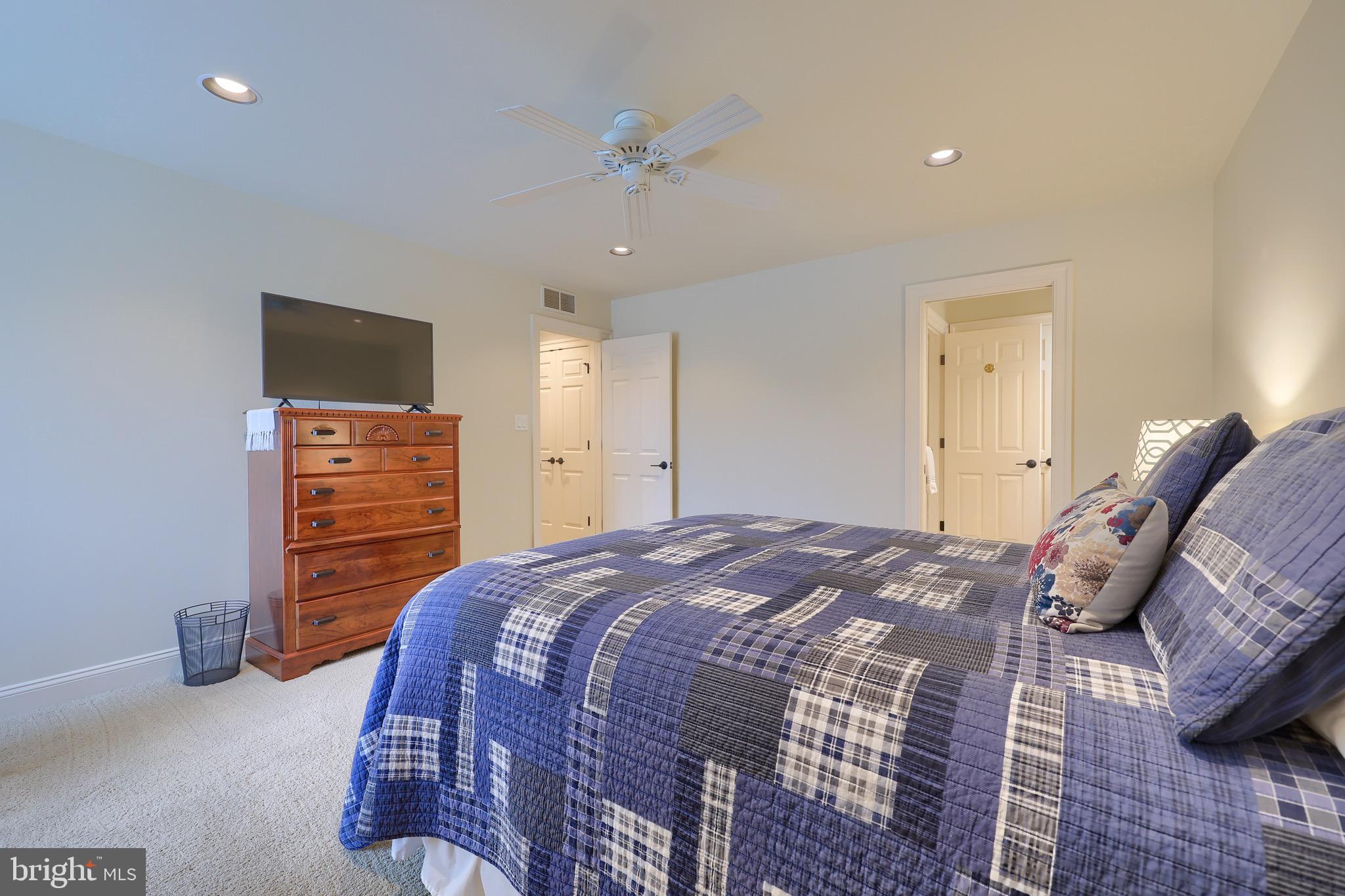 ROSENMILLER FARMS - Residential