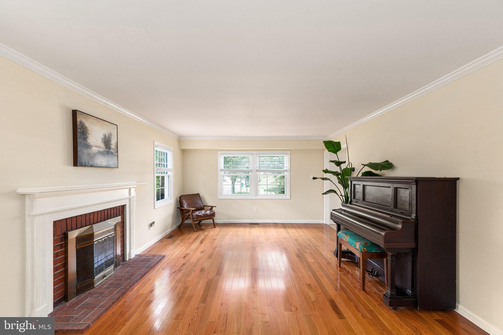 MONTPELIER - Residential