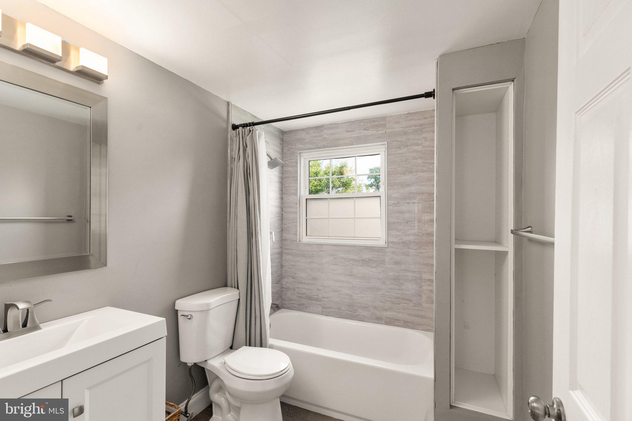 MONTPELIER - Residential