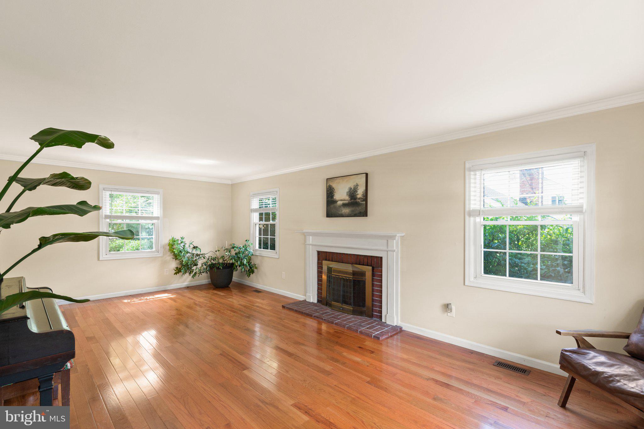 MONTPELIER - Residential