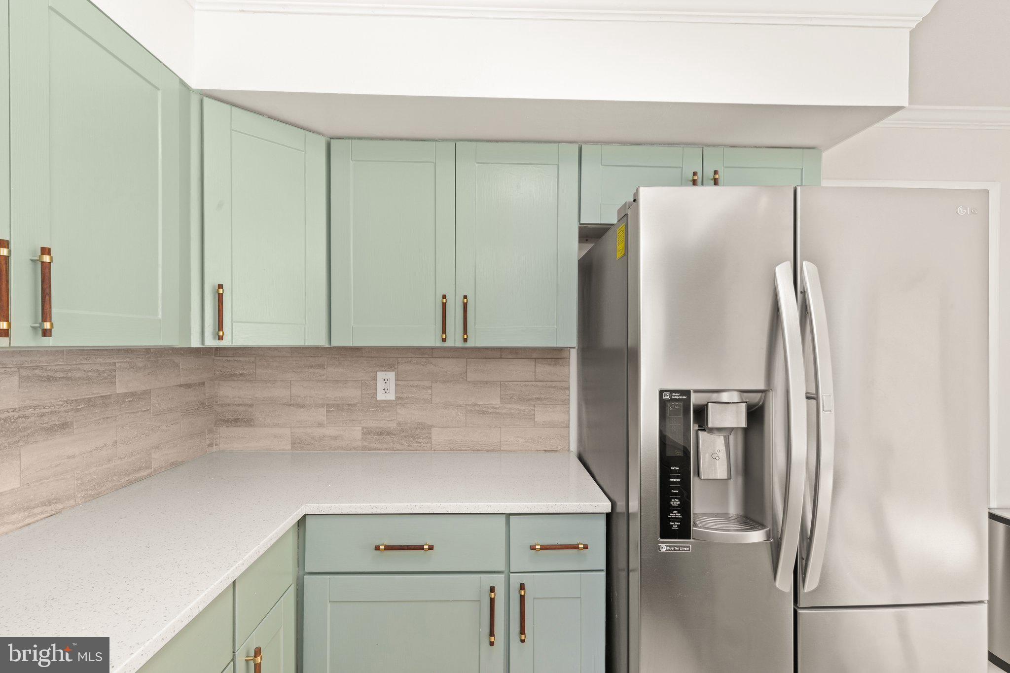 MONTPELIER - Residential