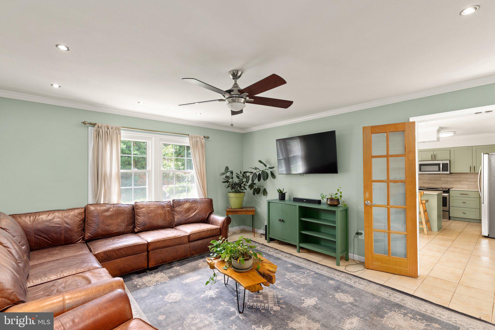 MONTPELIER - Residential