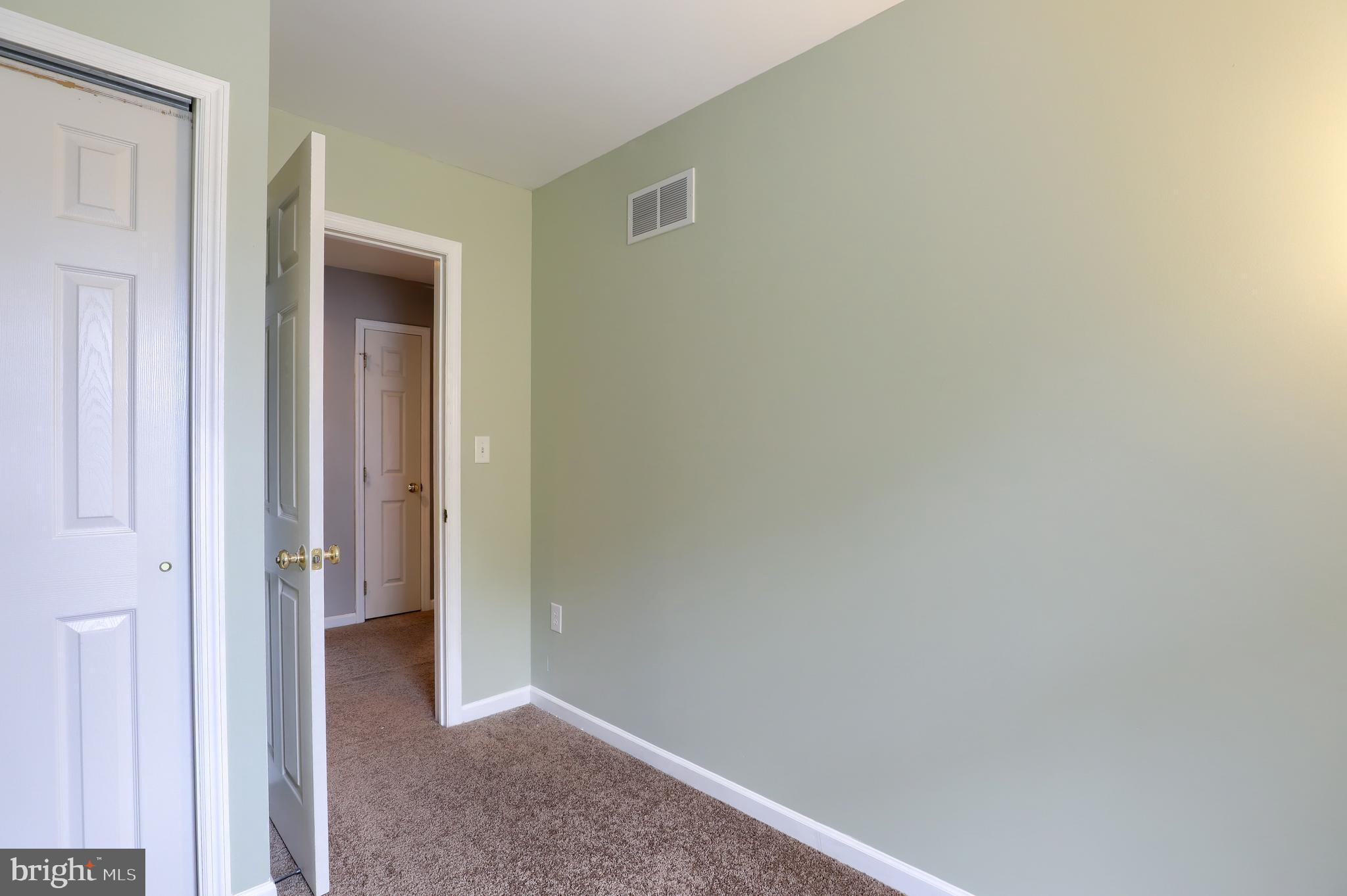 HAMPTON CHASE - Residential