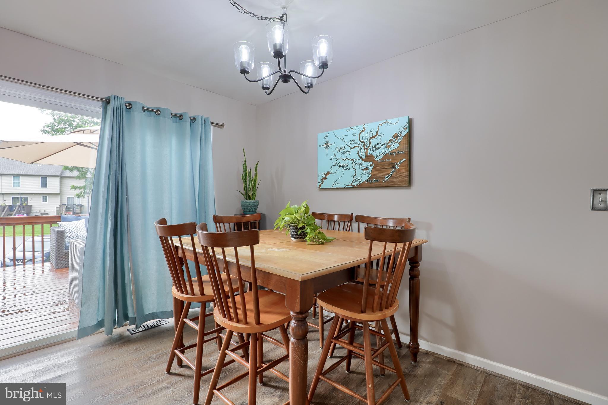 HAMPTON CHASE - Residential