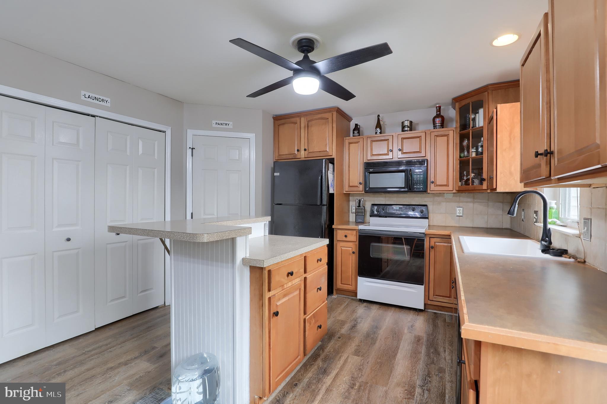 HAMPTON CHASE - Residential