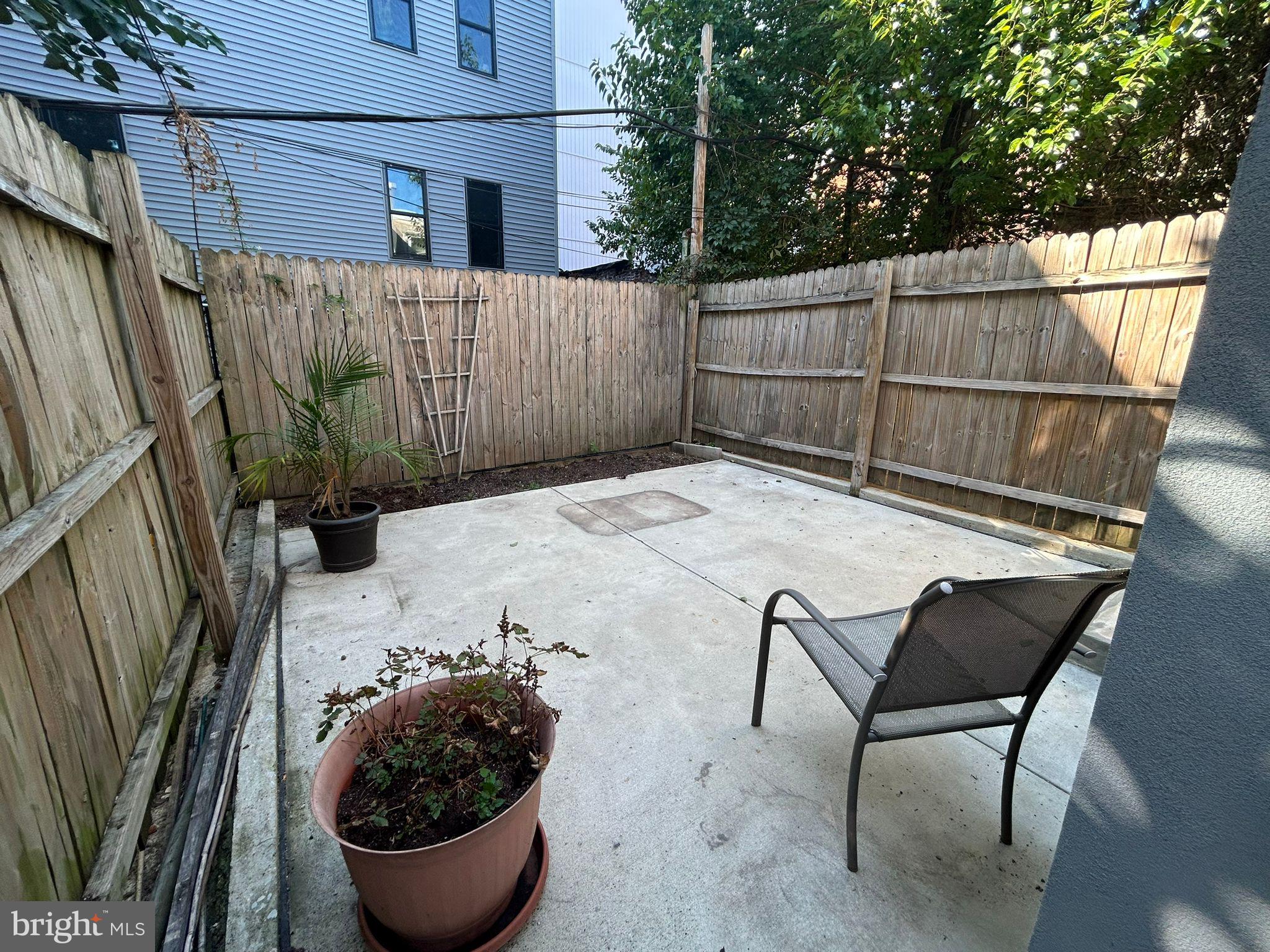 FAIRMOUNT - Residential