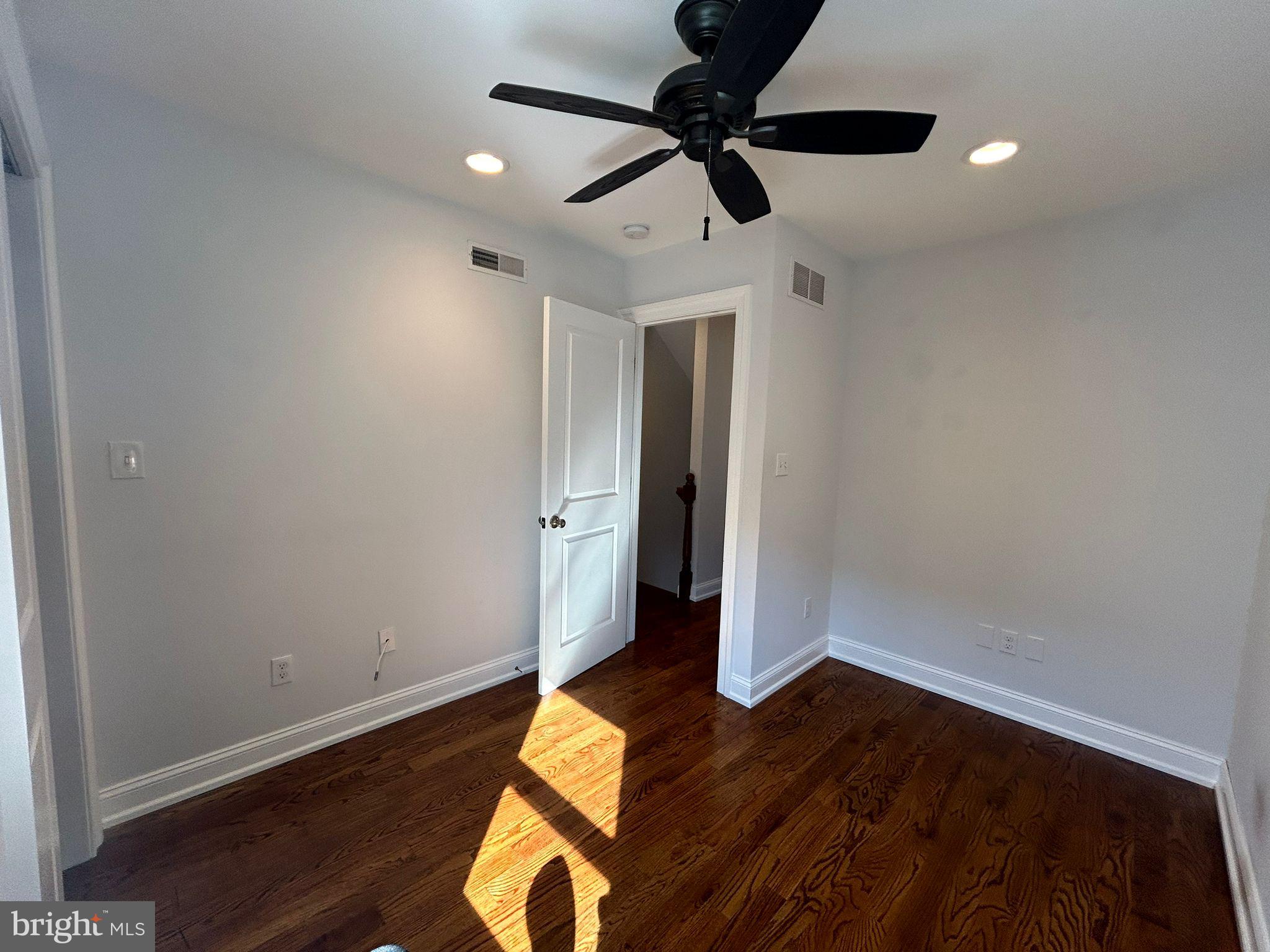 FAIRMOUNT - Residential