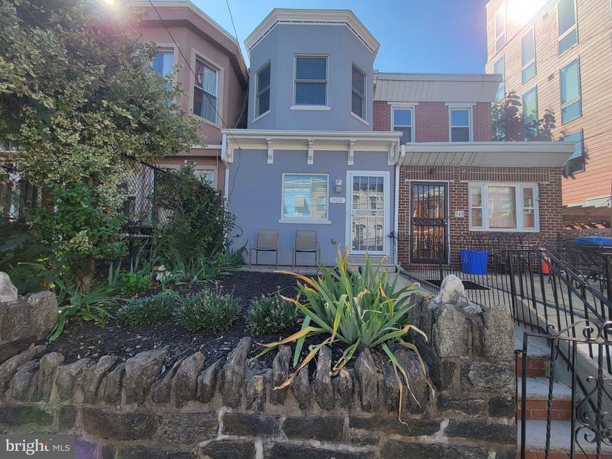 Welcome to 938 N. 26th Street, a beautifully renovated 3-bedroom, 2.5-bathroom home in the heart of Fairmount. This thoughtfully updated property offers a seamless blend of modern finishes and everyday comfort, featuring hardwood flooring throughout and a layout designed for both functionality and style.
The main living area flows effortlessly into a well-appointed kitchen, while the finished basement provides additional flexible space—perfect for a home office, gym, or entertainment area. Upstairs, you’ll find spacious bedrooms and updated bathrooms designed with comfort in mind.
Enjoy outdoor living at its finest with multiple spaces, including a front yard, rear yard, and a rooftop deck offering the perfect setting to relax or entertain. An HVAC system ensures year-round comfort, and a washer and dryer are included as an added bonus.
Ideally located in Fairmount, this home offers convenient access to Girard Avenue, a main thoroughfare that runs from the Philadelphia Zoo, down to Northern Liberties and Fishtown.  Additionally, 938 N. 26th Street is a stone’s throw from popular eateries such as Zorba’s Tavern, Green Eggs, Bar Hygge, Osteria, The Bishop’s Collar, Cantina Feliz, and more! Schedule your tour now to get a chance to purchase this beauty.