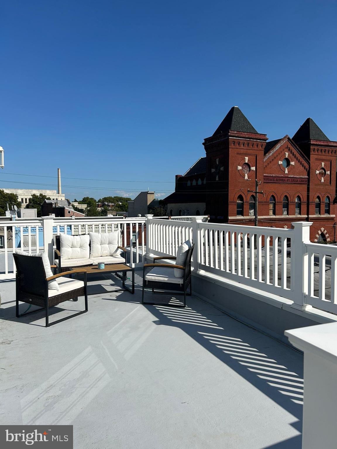 FAIRMOUNT - Residential