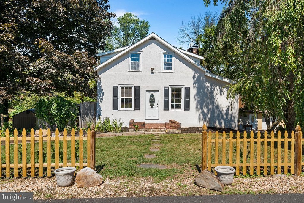 Photo of 787 N Lewis Road, ROYERSFORD, PA 19468 (MLS # PAMC2153864)